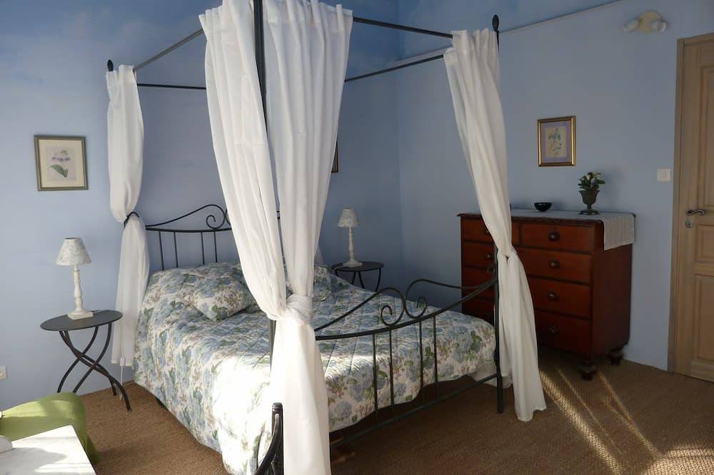 Appartement entier, Appartement élégant dans une position unique avec  vue imprenable sur la Rance. in Lanvallay, Région de Dinan