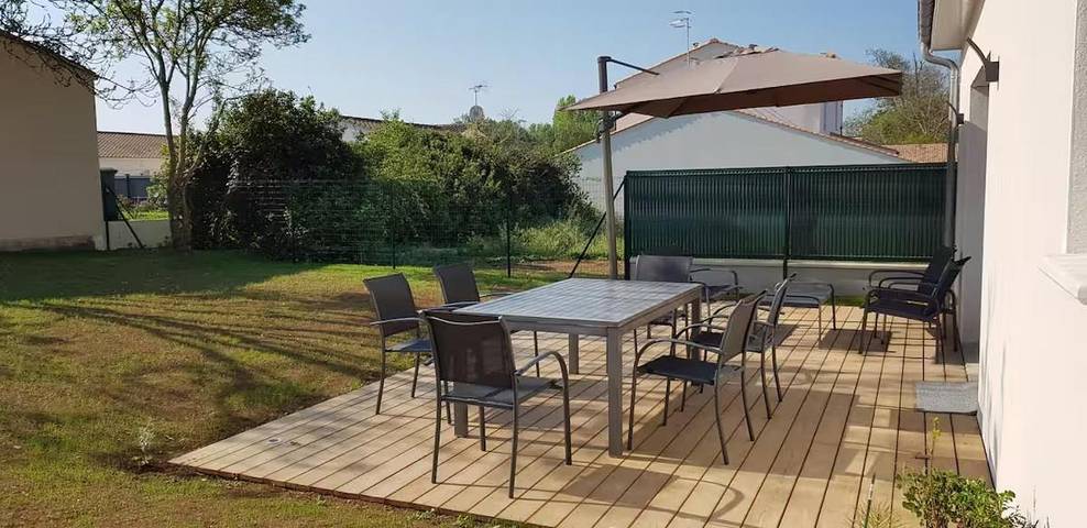 Location de vacances pour 6 personnes, avec jardin dans Office De Tourisme De Longeville Sur Mer