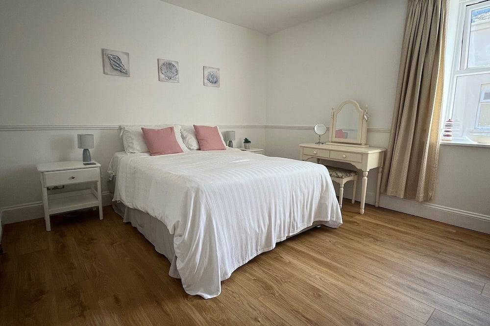 Entire apartment, Fantastic Dog Friendly Apartment With Stunning Views Over Woolacombe Beach. in Woolacombe, Devon