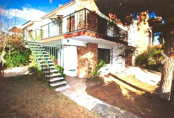 Two-Bedroom House in Torredembarra, Costa Dorada