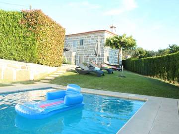 Casa rural para 6 personas, con jardín y piscina en Barcelos