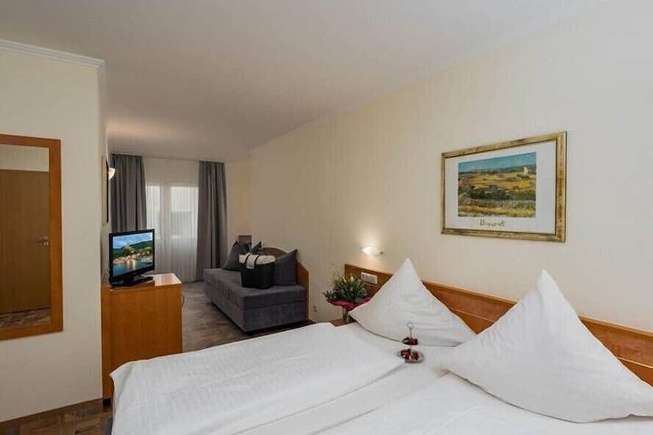 Ferienwohnung für 2 Personen, mit Sauna und Pool sowie Garten in Cochem - 2