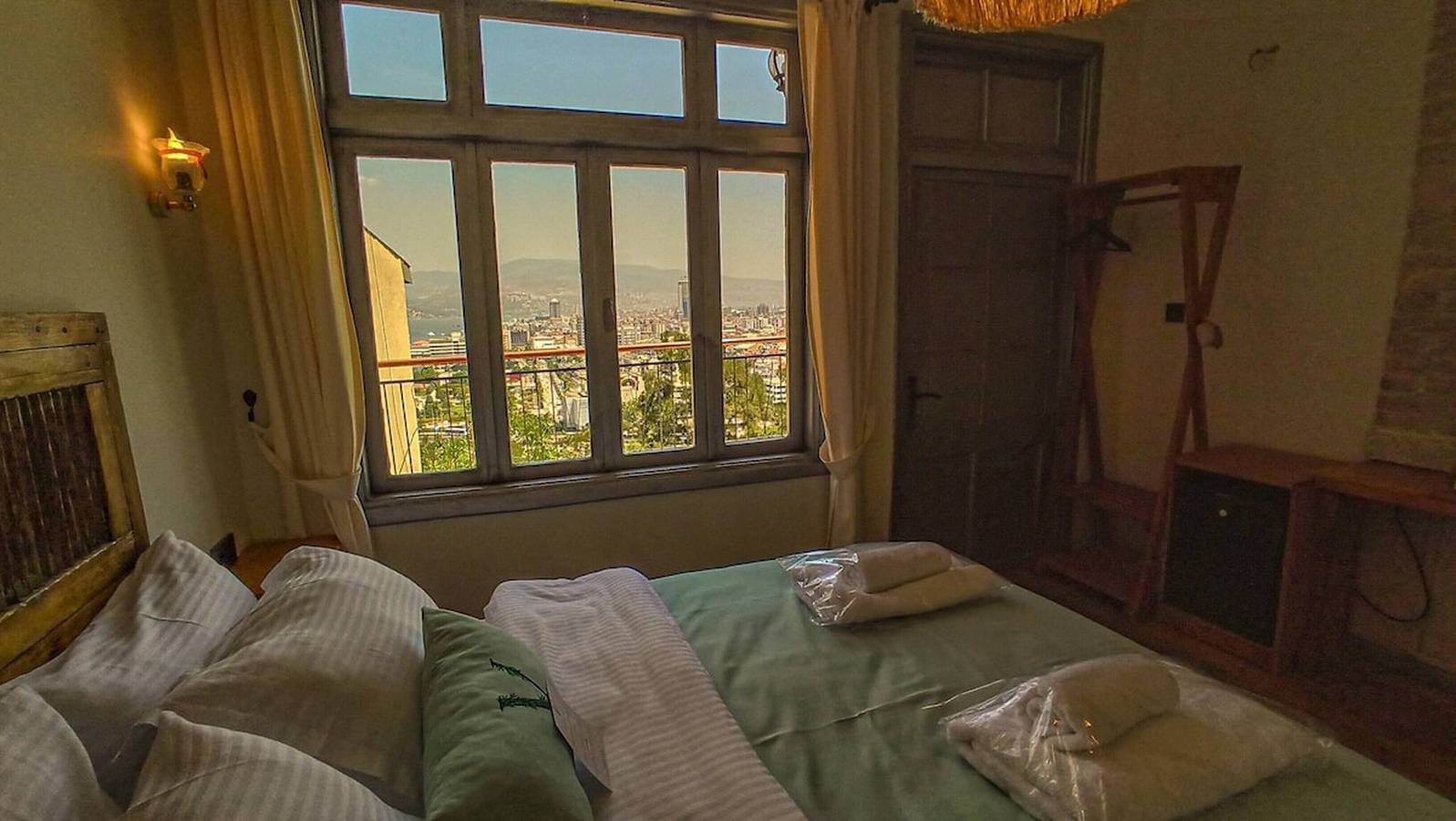 Charmantes Zimmer im historischen Konak, Türkei — familienfreundlicher Rückzugsort in Izmir, Türkische Ägäis