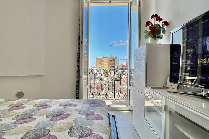 Location de vacances pour 2 personnes, avec balcon dans Gare de Monaco Monte Carlo - 3