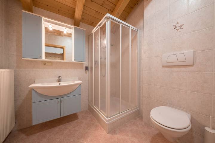 Entire apartment, Cozy Apartment "Haus Hubertus - Fewo 5" with Wi-Fi in Walten, San Leonardo in Passiria