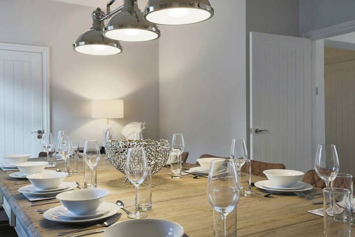 Large Luxury Home in Solihull - Sleeps 14, near Nec & Bhx in Solihull, Birmingham Area