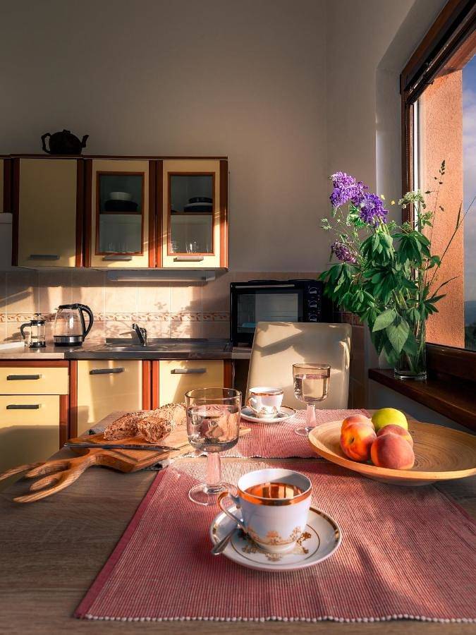 Apartament wakacyjny dla 4 osób, z ogród i widok oraz sauna w Stary Smokowiec