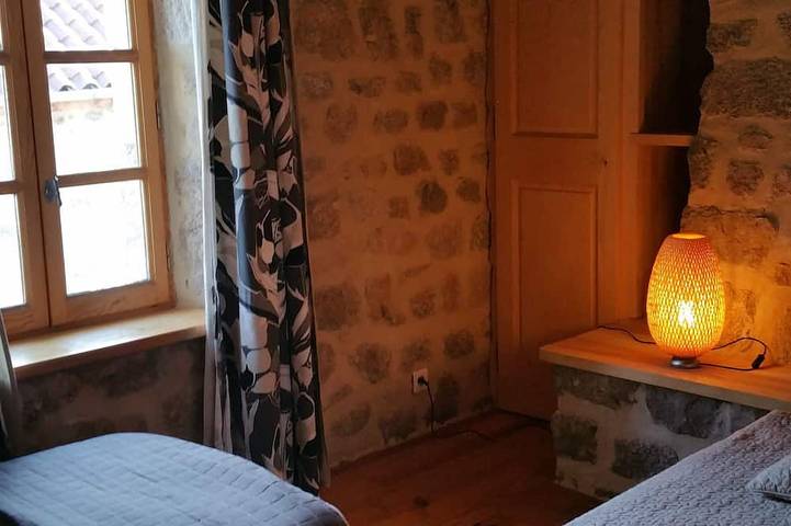 Location de vacances pour 6 personnes, avec jardin à Le Malzieu-Forain - 3