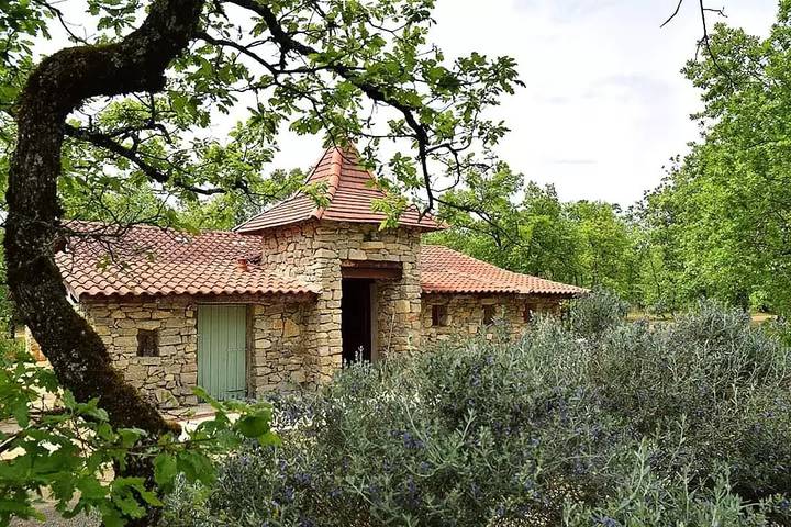 Camping für 4 Personen, mit Terrasse und Pool, mit Haustier in Midi-Pyrenäen - 3