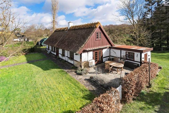 Ferieudlejning for 6 personer, med have og terrasse, husdyr tilladt i Faxe Ladeplads