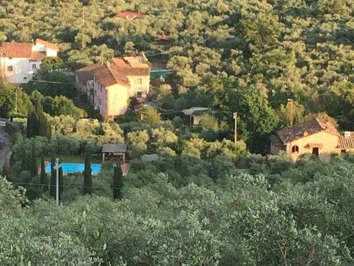 Gehele studio, Studio-appartement 'Il Nido Di Delia' met gedeeld zwembad, privéterras en wifi in Buti, Provincie Pisa