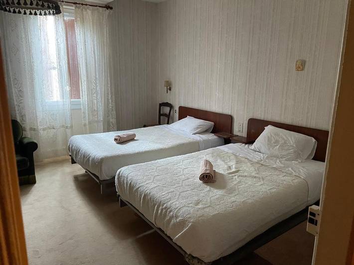 Location de vacances pour 16 personnes, avec vue et jardin, animaux acceptés à Lescure-d'Albigeois - 3