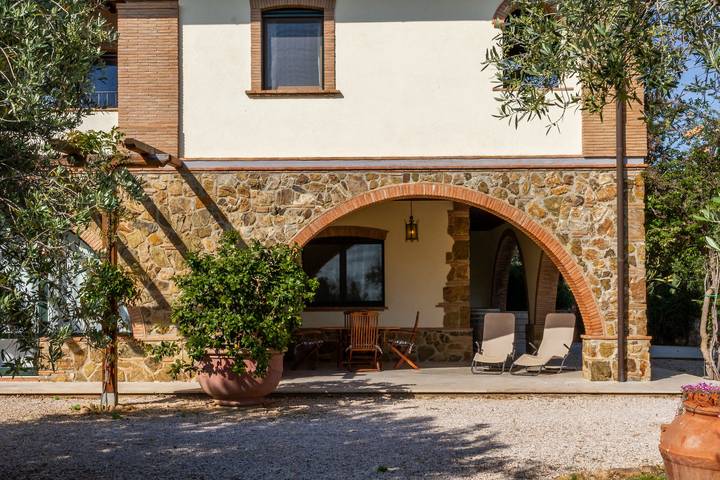 Location de vacances pour 6 personnes, avec jardin à Follonica - 2
