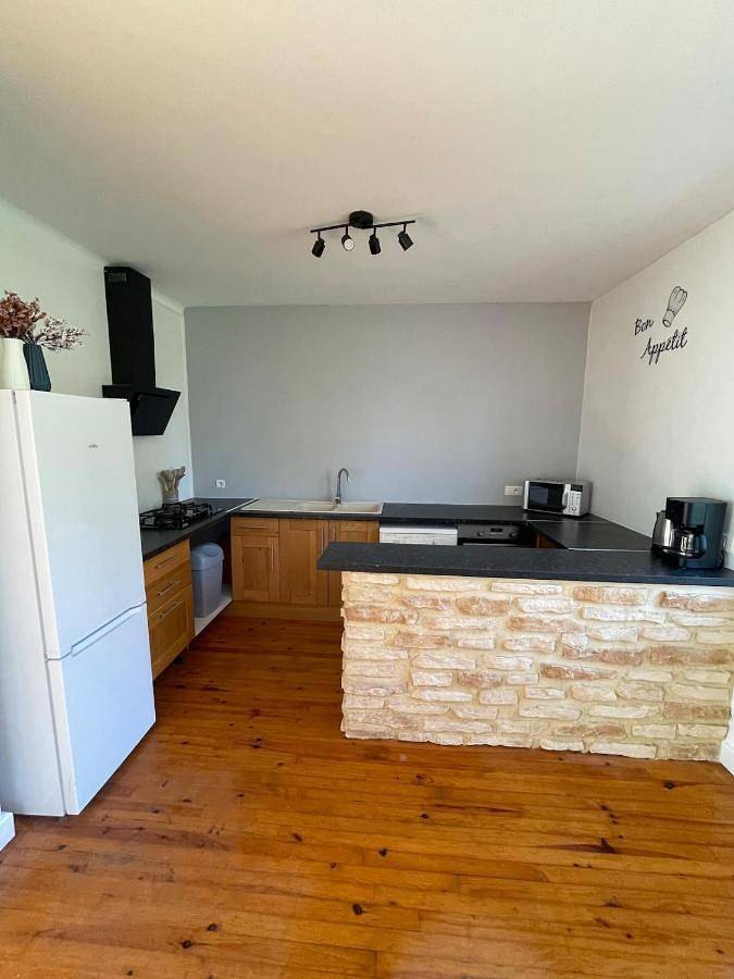 Location de vacances pour 8 personnes, avec terrasse et jardin, animaux acceptés à Messeix - 3