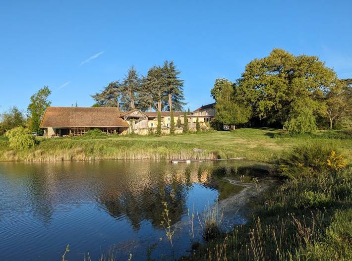Gîte pour 12 personnes, avec vue sur le lac et piscine ainsi que balcon et jardin - 1
