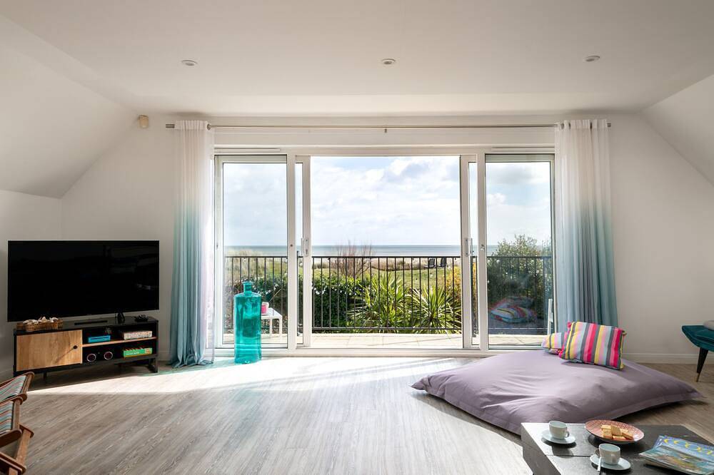 Beach House for 8 People in Kent, South East England