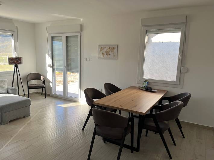 Ferienhaus für 5 Personen, mit Terrasse und Garten sowie Ausblick in Montenegro - 2