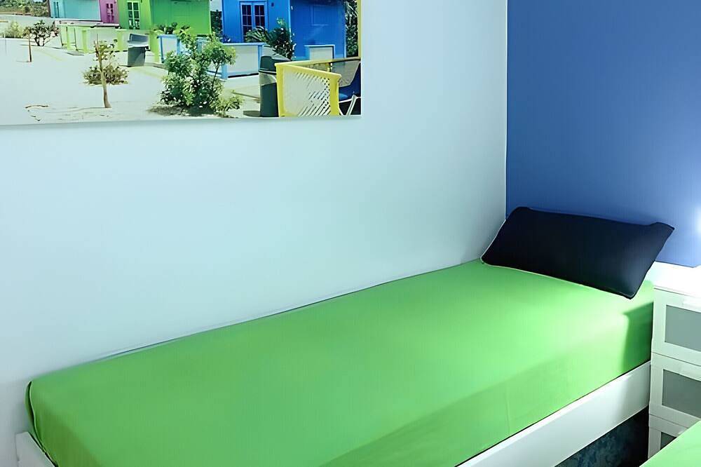 Holiday Home 'Monte Azul' with Private Pool, Wi-Fi and Air Conditioning in Playa de Benajarafe, Vélez-Málaga