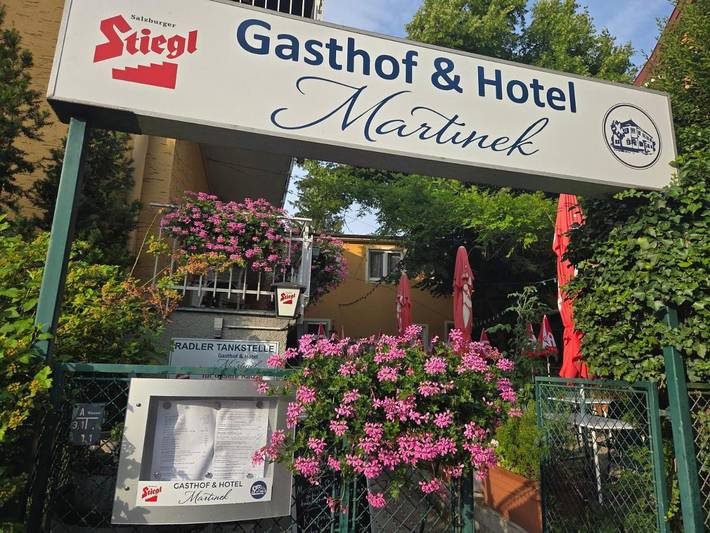 BnB für 2 Personen, mit Terrasse und Garten sowie Ausblick in Baden bei Wien