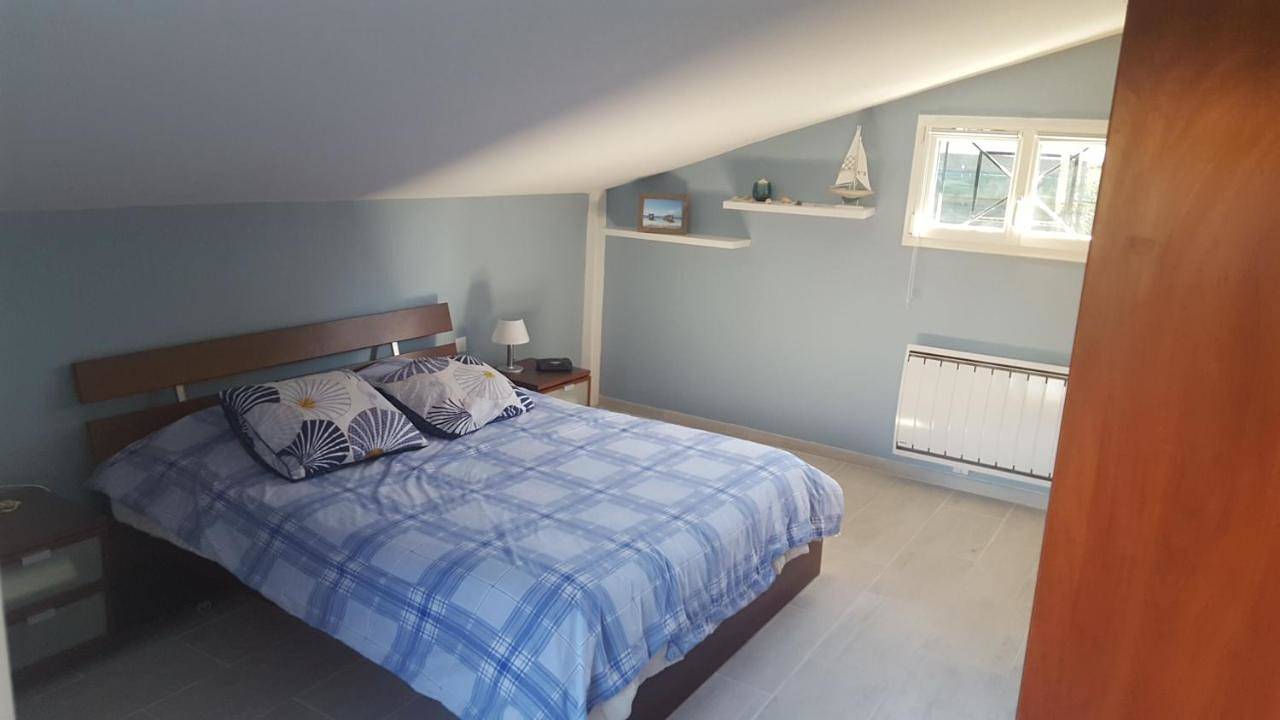 Large Double Room in Gujan-Mestras, Région d'Arcachon
