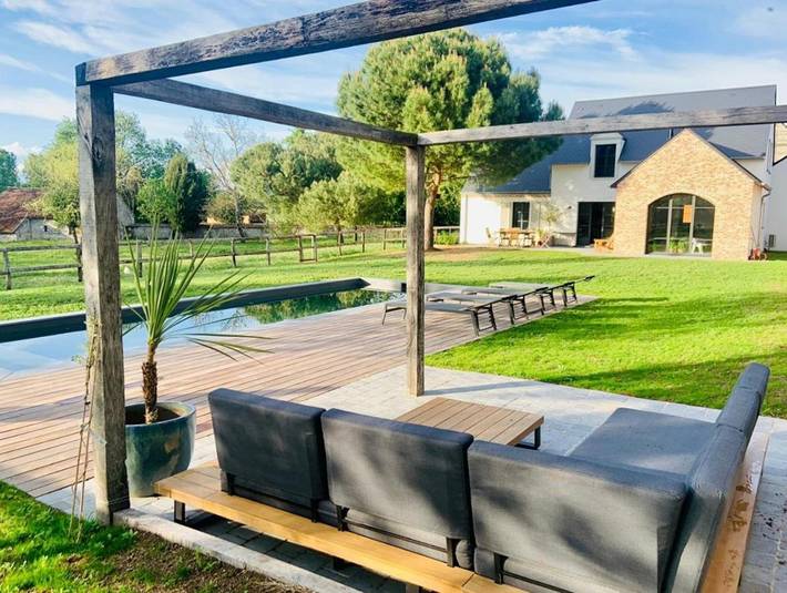 Location de vacances pour 10 personnes, avec piscine ainsi que jardin et vue, animaux acceptés dans Saint-Hilaire-Saint-Mesmin - 2