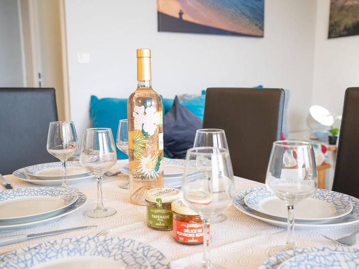 Gîte pour 6 personnes, avec jardin ainsi que piscine et terrasse dans Gare Du Dramont - 3