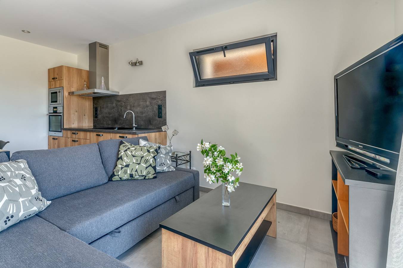 Apartamento entero, Apartamento "La Source Amélie" con vistas a la montaña, terraza y jardín privado. in Saint-Pancrasse, Isère