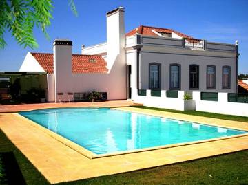 Maison d’hôte pour 2 personnes, avec jardin ainsi que piscine et balcon dans Montemor-o-Novo