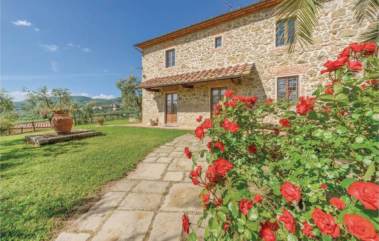 Agriturismo per 4 persone a Montale