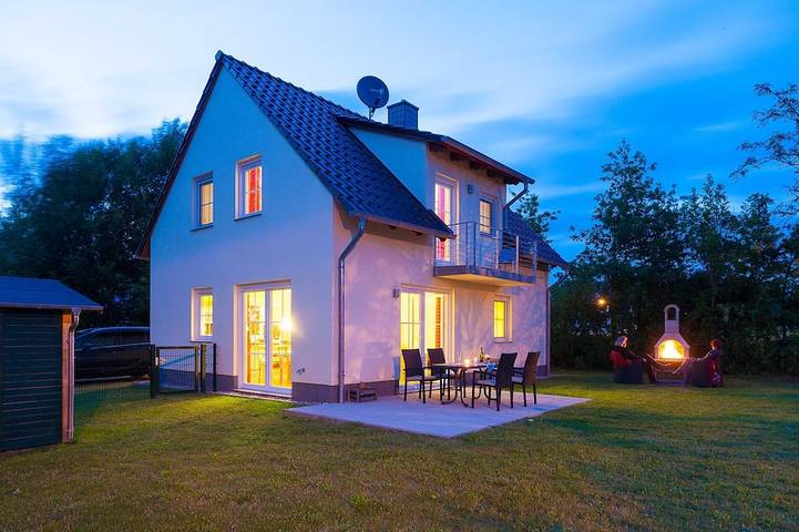 Bauernhof für 6 Personen, mit Balkon/Terrasse und Terrasse sowie Garten in Göhren-Lebbin