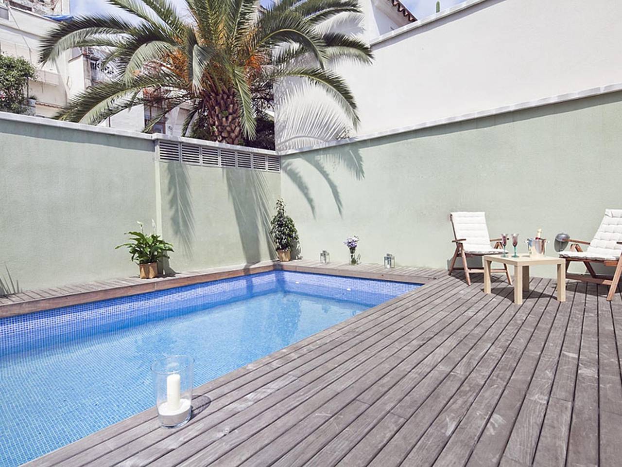 Ganze Ferienwohnung, Wohnung mit Terrasse und Schwimmbad in Sagrada Familia in Barcelona Zentrum, Barcelona