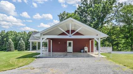 Cabin for 7 Guests in Seneca Lake, Yates County, Picture 2
