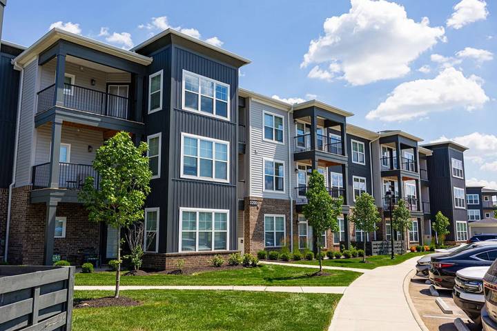 Vacation rental for 2 people, with terrace and pool in Columbus