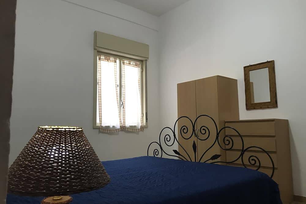 Unabhängige Villa mit schön möbliertem Garten 280Euro Woche September in Sciacca, Agrigento Provinz