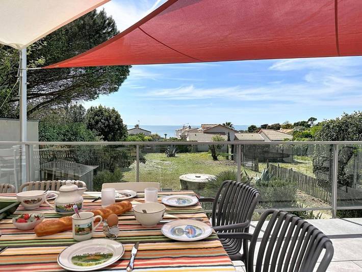 Location de vacances pour 10 personnes, avec jardin et terrasse, animaux acceptés dans Plage de La Joselière