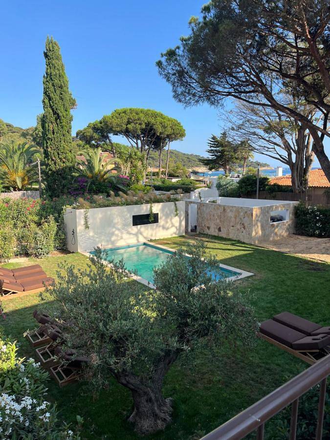 Gîte pour 6 personnes, avec piscine et terrasse dans Plage de Gigaro - 3