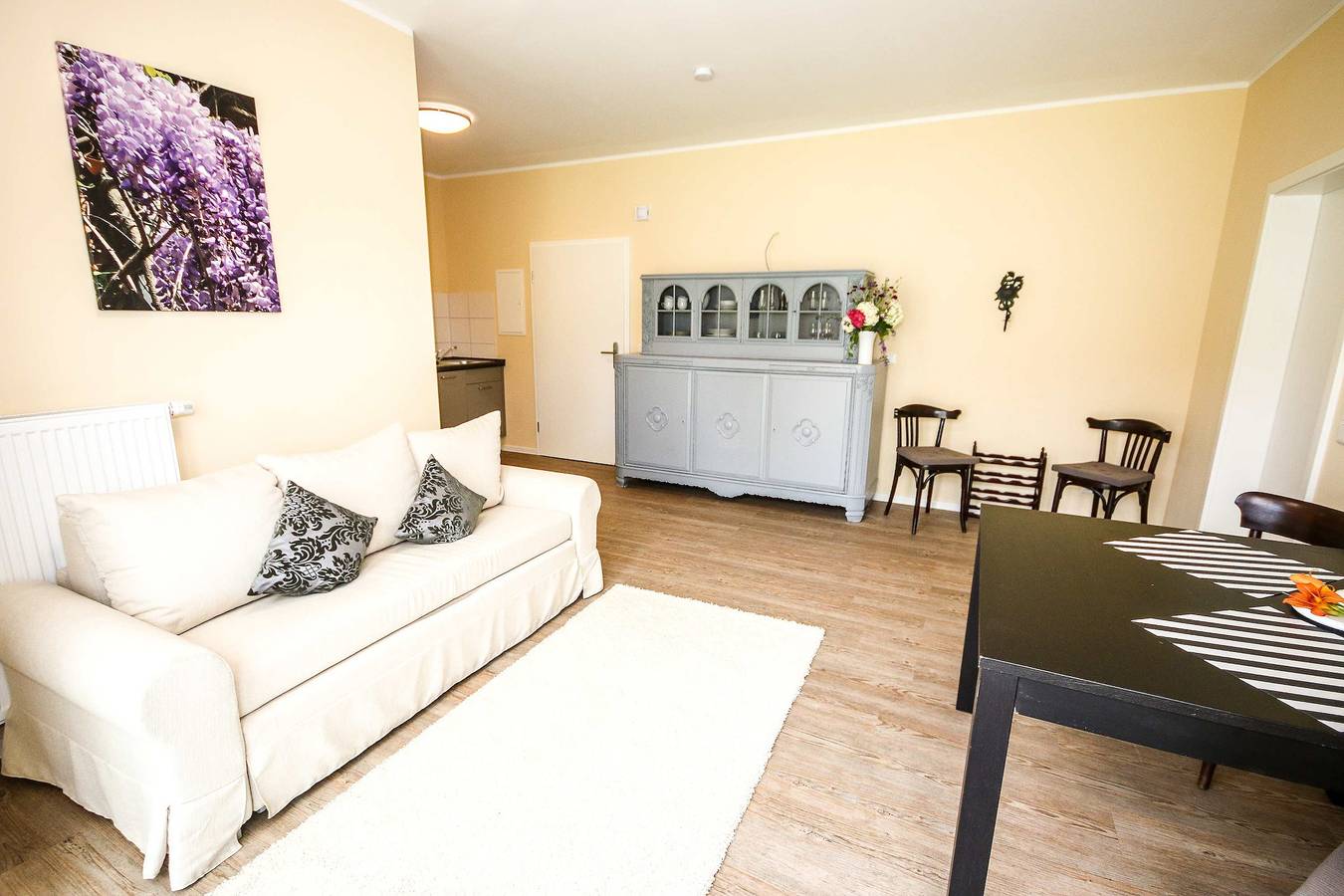 Ganze Wohnung, Ferienwohnung für 2 Personen mit Balkon/Terrasse in Gransee, Ruppiner Seenland