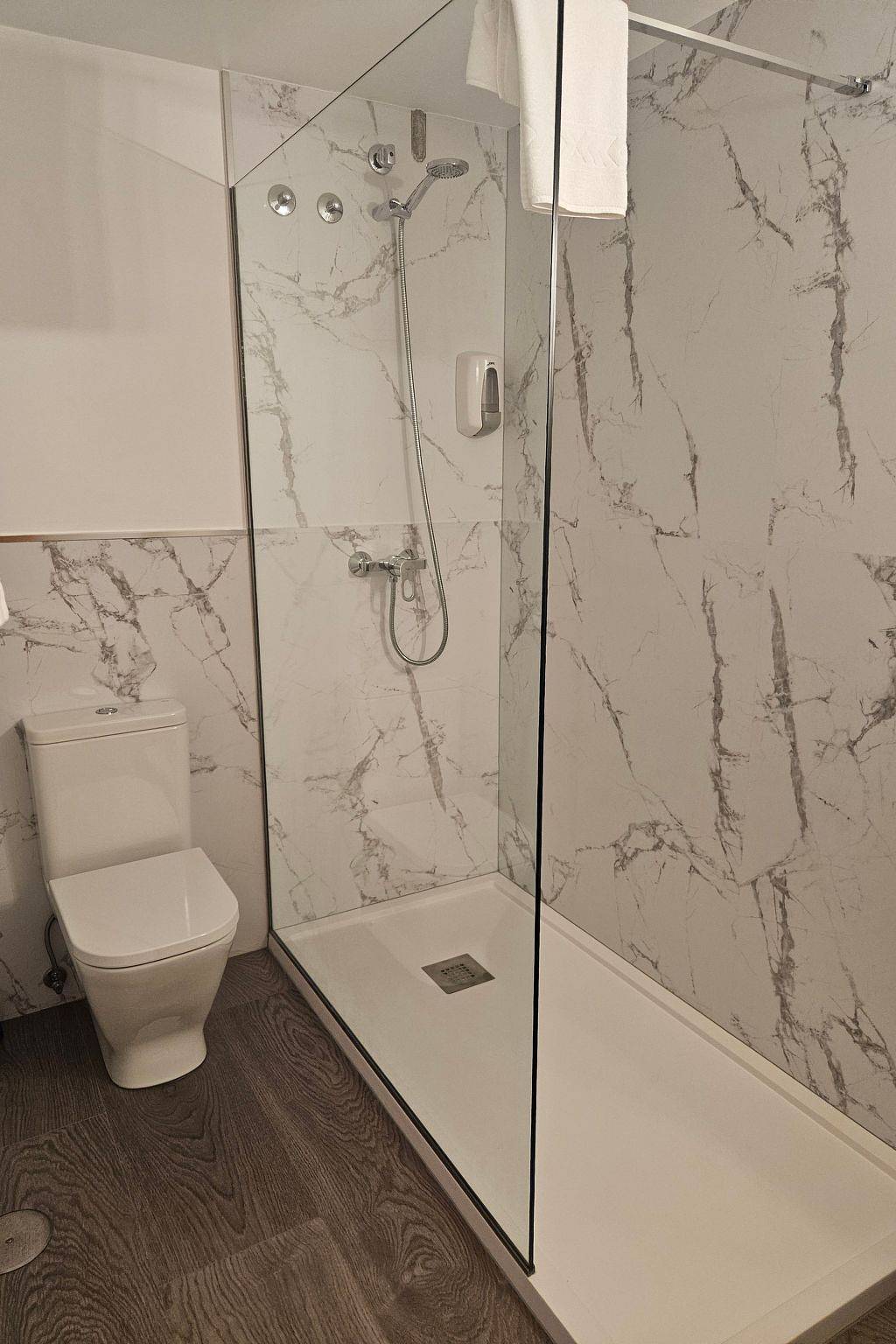 Ganze Wohnung, Gemütliche Dachgeschosswohnung in Santiago de Compostela, La Coruña Provinz