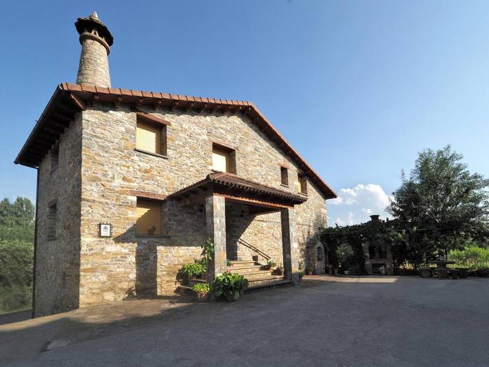 Apartamento para 6 personas, con Balcón y Terraza además de Jardín y Vistas en La Fueva