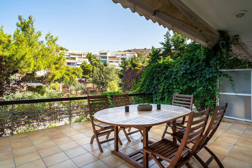 Vouliagmeni Honeymoon Suite in Regionalbezirk Ostattika
