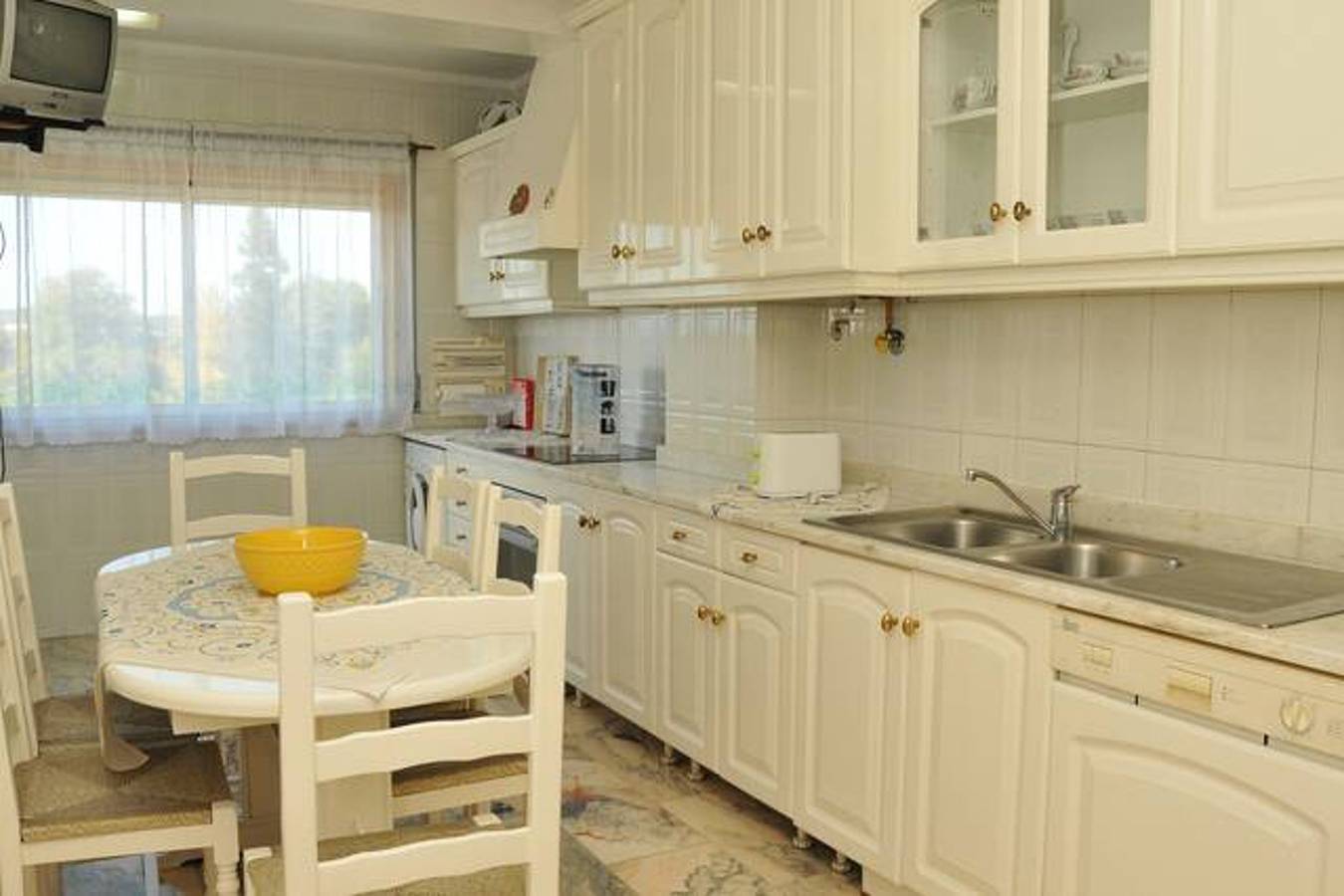 Ganze Wohnung, Geräumige Wohnung mit Kamin in Guimarães, 120m² & Balkon in Guimarães, Braga Distrikt