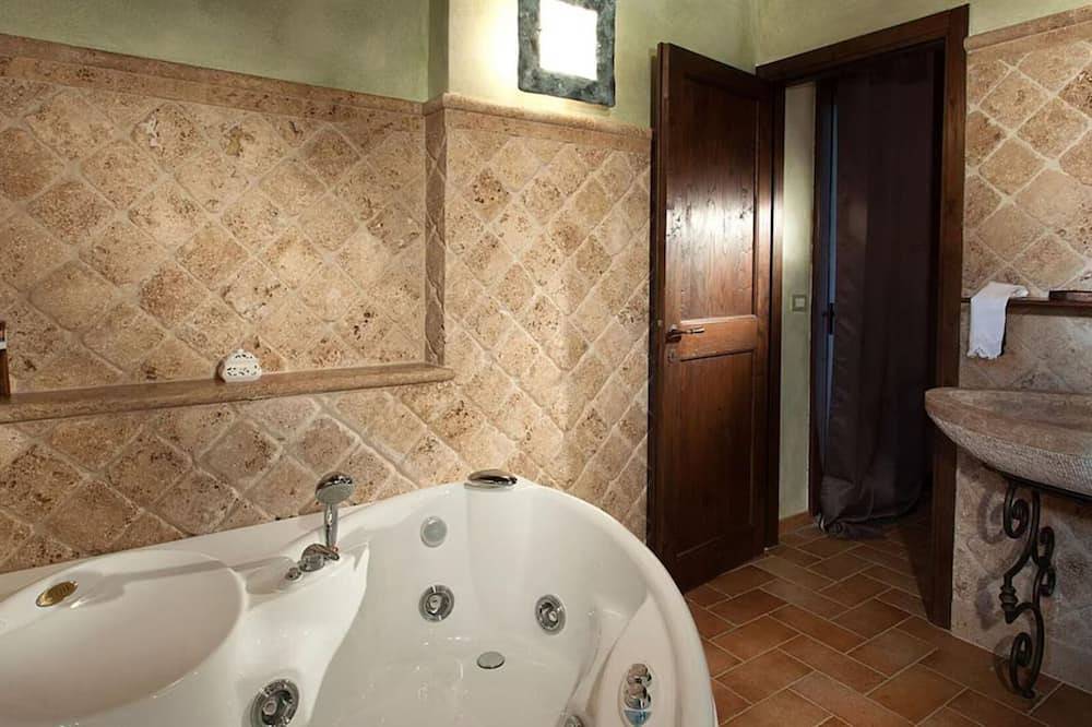 Umbria Genius Loci Farmhouse in Collazzone, Provincia de Perugia