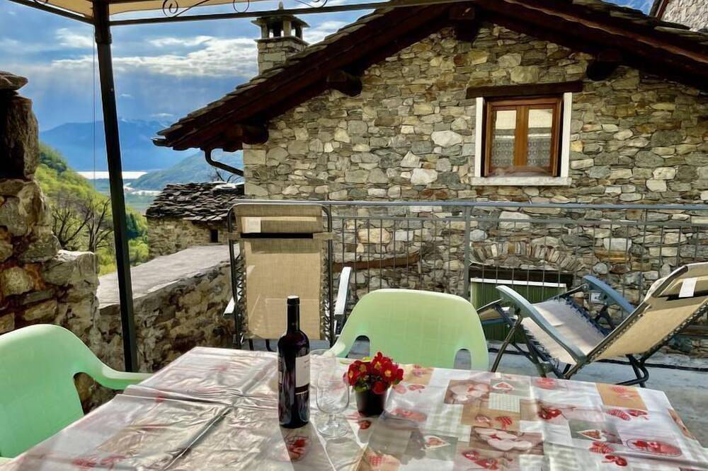 Ferienhaus Maria in Verceia, Comer See