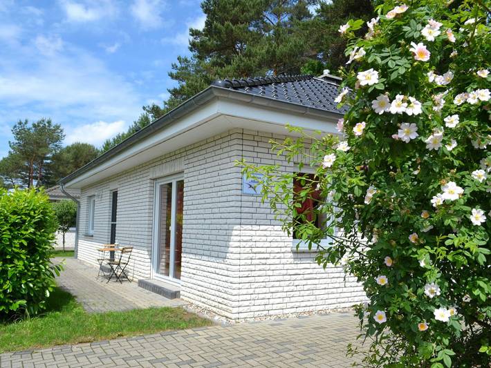 Bungalow für 7 Personen, mit Terrasse und Garten