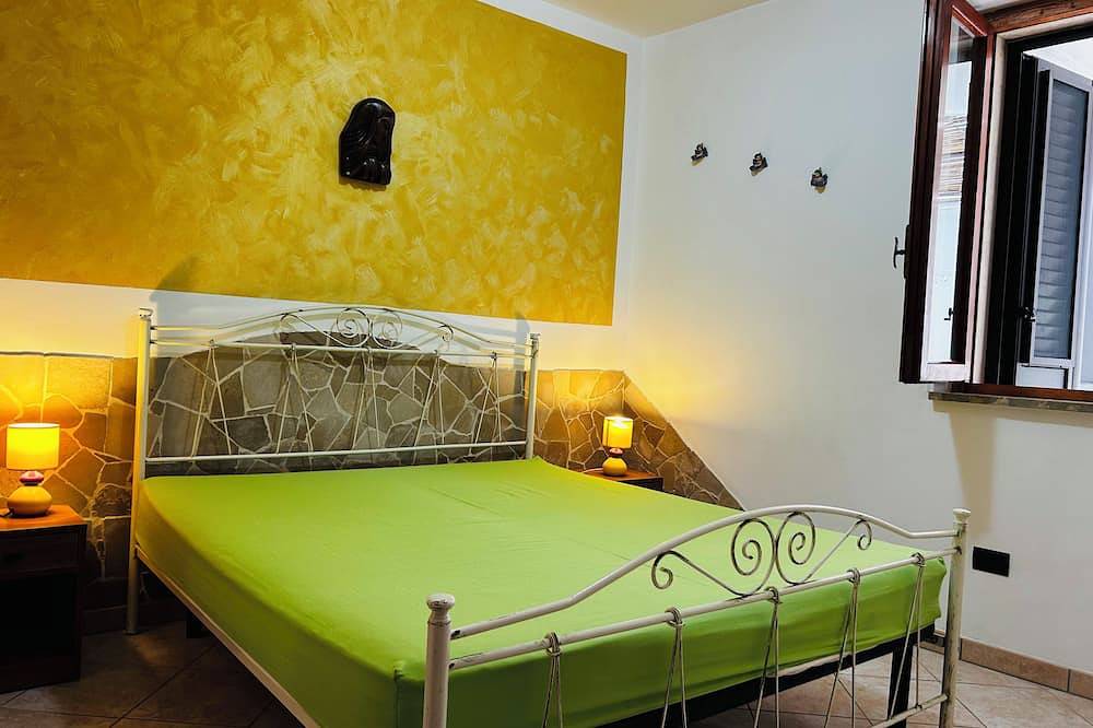 Entire apartment, Lovely ground floor Moon Drop in Lido Marini, Gulf of Taranto
