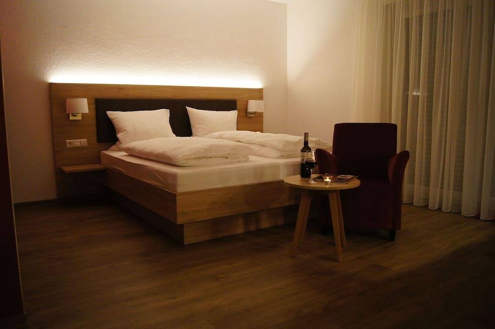 Doppelzimmer Herbst - Winzerhof am Schlierbach in Obersulm, Kurpfalz