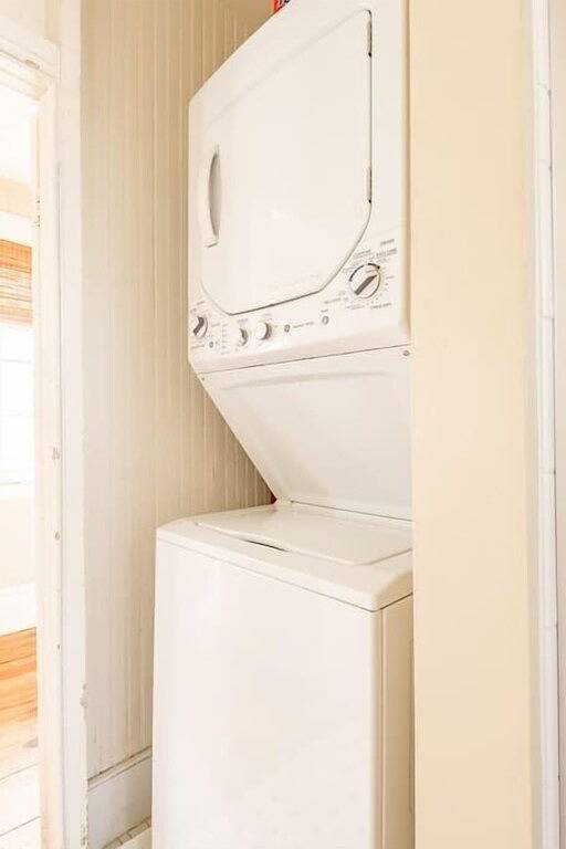 Vacation rental for 5 people, with yard and balcony in Charleston