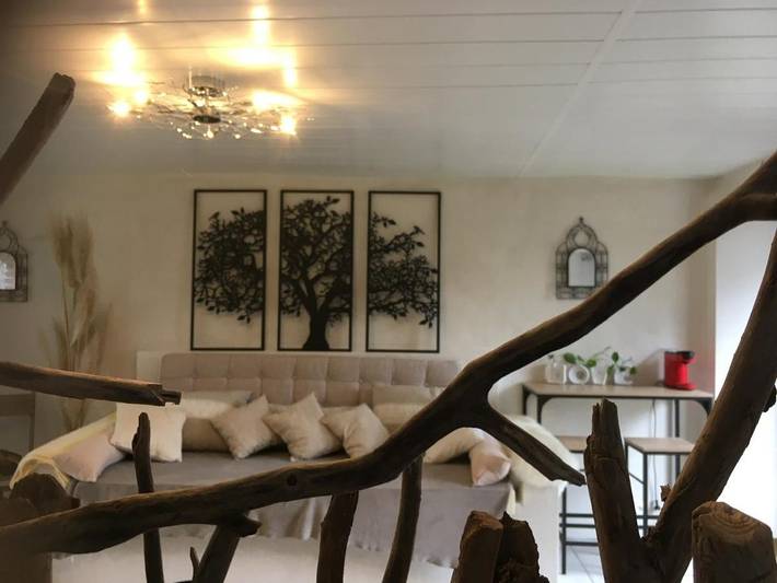 Gîte pour 2 personnes, avec jardin et vue, animaux acceptés à Saint-Ilpize - 2