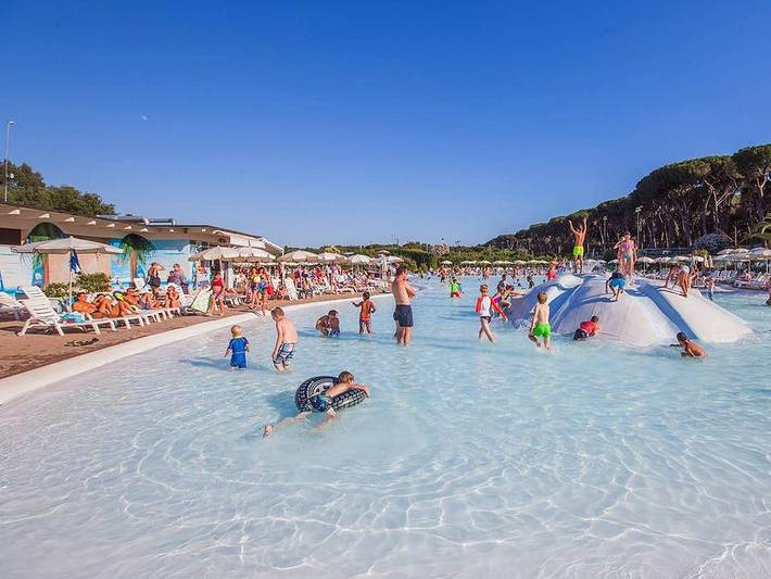 Camping für 4 Personen, mit Terrasse und Kinderpool sowie Pool in Latium