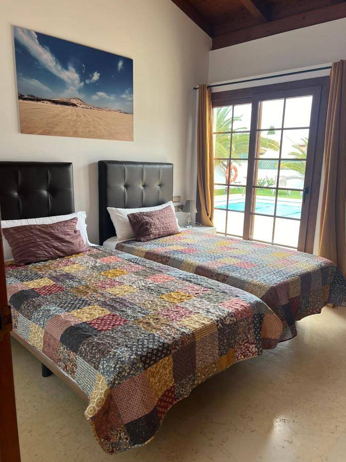 Chalet para 8 personas, con vistas además de piscina y jardín en Fuerteventura - 3